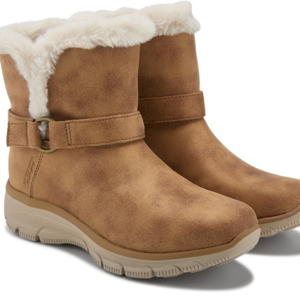 Sketchers Easy On- Women's Tan Winter Boots